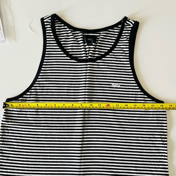 Obey tank top size Small - Picture 7 of 8